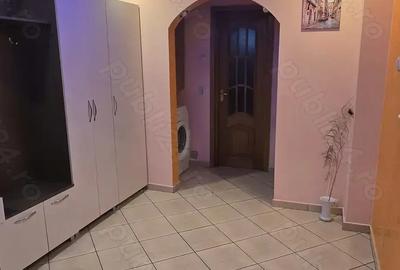 Inchiriez apartament decomandat cu 2 camere - 8