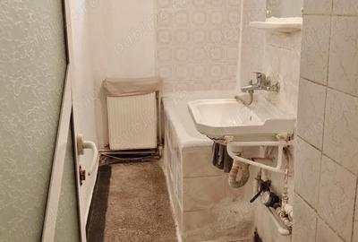 Apartament cu 3 camere semidecomandat în Central - 7