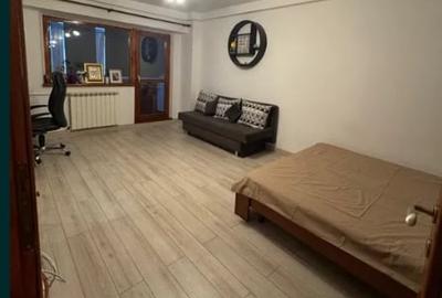 Garsonieră decomandată, mobilată în Vitan Mall - 2