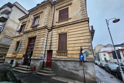 Apartament cu 6 camere decomandat în Calea Victoriei - 1