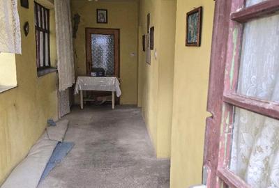 Casa loc SUMUGIU , sc 200 mp , parte veche si noua, ter 2670, sosea - 16