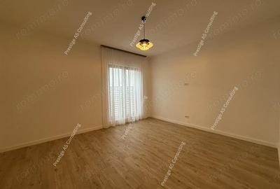 Casă cu 5 camere cu Teren 295 Mp în Giroc - 9