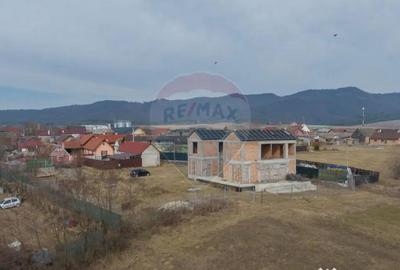 Casă cu 7 camere cu Canalizare în Crizbav - 3