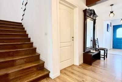 Casă individuală cu 7 camere cu Canalizare în Pantelimon - 44