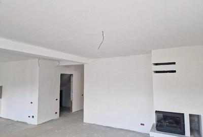 Casă cu 5 camere cu Teren 220 Mp în Pantelimon - 8
