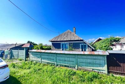 Casă cu 4 camere cu Teren 3000 Mp în Central - 2