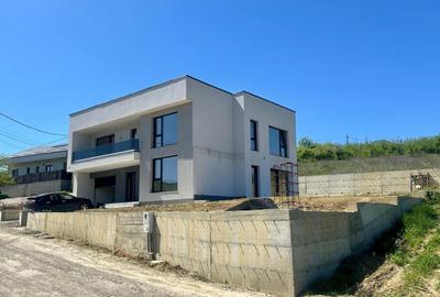 Casă cu 5 camere cu Teren 700 Mp în Bârnova - 10