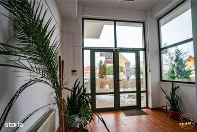 Spațiu comercial, de 40 mp, în Tractorul - 7