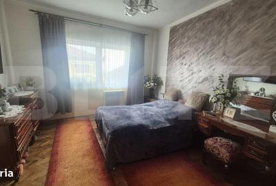 Casă cu 4 camere în Titulescu - 7