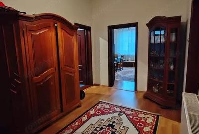 Casă cu 3 camere cu Teren 327 Mp în Central - 3