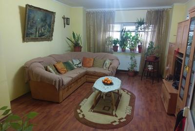 Vand apartament 3 camere Agigea - 1