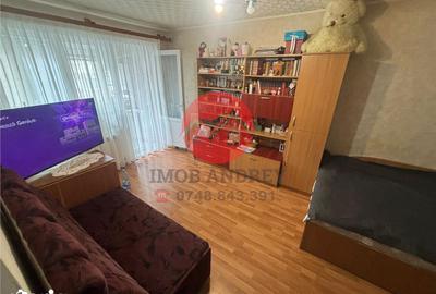 Apartament cu 2 camere decomandat în E3 - 1
