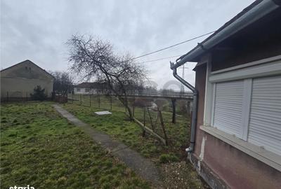 Casă cu 2 camere cu Teren 2685 Mp în Curtuișeni - 13