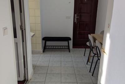 Apartament cu 2 camere semidecomandat în Central - 1