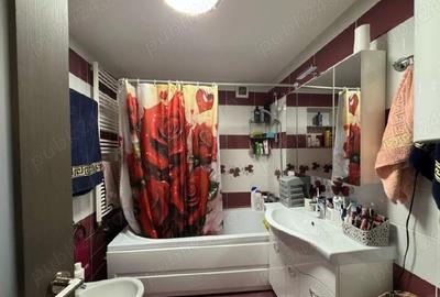 Casă cu 6 camere cu Teren 800 Mp în Radomirești - 8