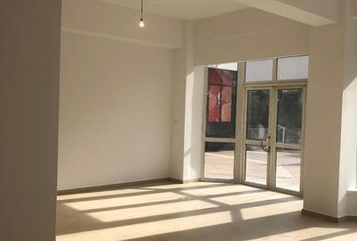 Spațiu stradal premium, 100 mp – vitrină + vad intens - 1