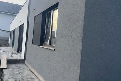 Casă cu 3 camere cu Teren 300 Mp în Dumbrăvița - 4