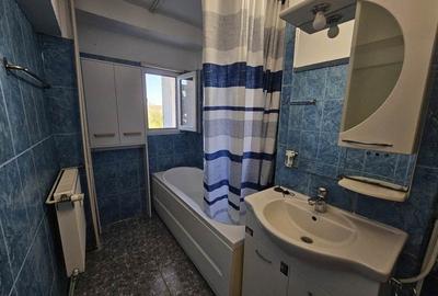 Apartament cu 2 camere decomandat în Calea Victoriei