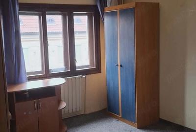 Apartament cu 3 camere decomandat în Central - 3