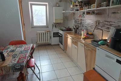 Apartament cu 4 camere decomandat în Frumoasa - 8
