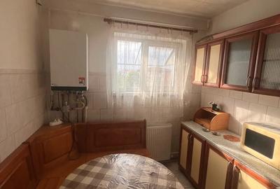 Inchiriez apartament 2 camere zona Dunarea,et4 - 4