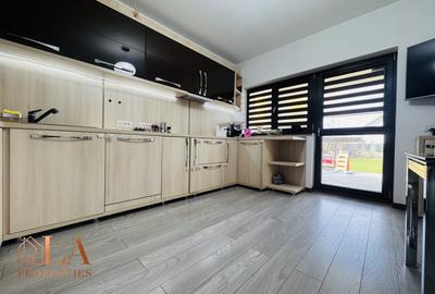 Casă individuală cu 5 camere cu Canalizare în Domnești - 13