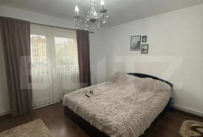 Apartament cu 4 camere decomandat în Obcini - 2