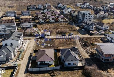 Teren de 500 mp, în Bucium - 3