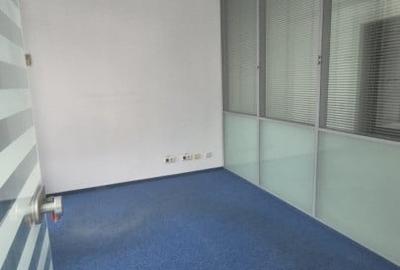 Spațiu comercial, de 126 mp, în Central - 6