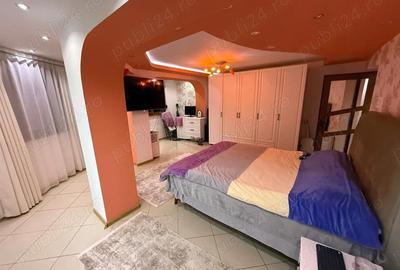 Apartament cu 3 camere decomandat în E3 - 12