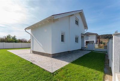 Noua vila cu:terasa,curte si gradina asezonata,garaj2X,cadru armonios, Sanpetru, - 19