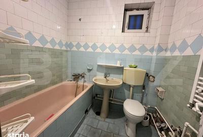 Apartament cu 3 camere semidecomandat în Rovine - 2