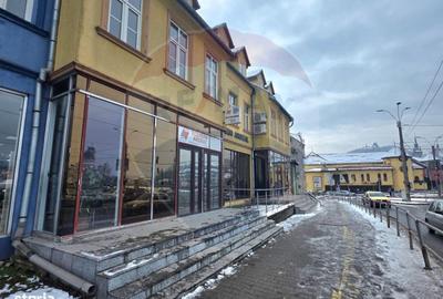 Spațiu comercial, de 120 mp, în Central - 1