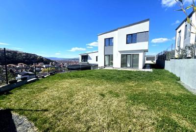 Casă individuală cu 4 camere cu Canalizare în Florești - 2