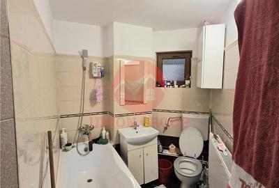 Apartament cu 3 camere, mobilat în Sud - 9