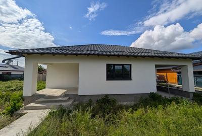 Casa cu garaj Lilieci- teren 540m, canalizare, apa, gaz. - 13