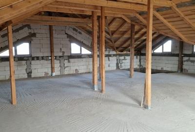 Casă cu 4 camere în Coslogeni - 1