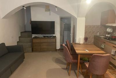 Casa 2002 | 4 Camere | Vanzare | Renovata *Armeneasca* - 2