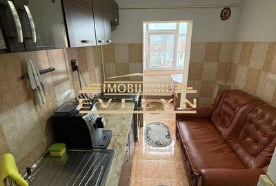 Apartament cu 3 camere decomandat în Central - 2