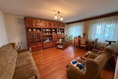 Apartament cu 4 camere decomandat, mobilat în George Enescu