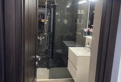 Apartament cu 3 camere decomandat în Central - 1