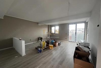 Casă cu 4 camere cu Teren 311 Mp în Moșnița Nouă