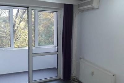Apartament cu 3 camere decomandat în Drumul Taberei - 1