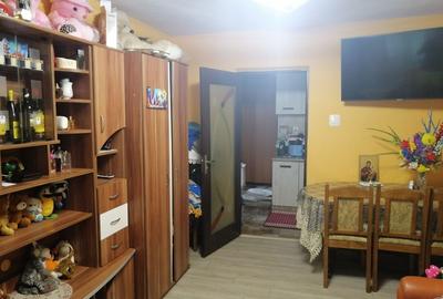 Apartament cu 3 camere semidecomandat în Central - 4