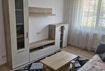 Apartament cu 2 camere decomandat în Central - 1