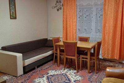 Garsonieră decomandată în Central