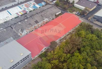 Spațiu comercial, de 1,729 mp, în Luna - 2