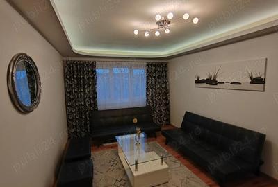 Apartament cu 3 camere decomandat în Lipovei