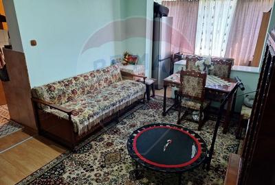 Apartament cu 3 camere Hunedoara, jud. Hunedoara - 2