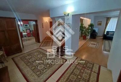 Casă cu 6 camere cu Teren 700 Mp în Est - 2